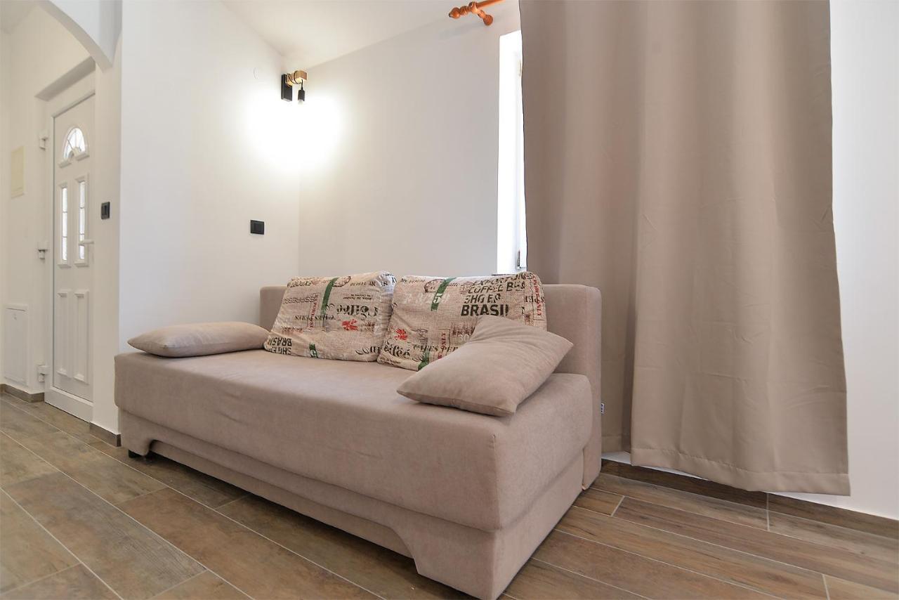 Apartments Elizabeta 1701 Fazana Ngoại thất bức ảnh