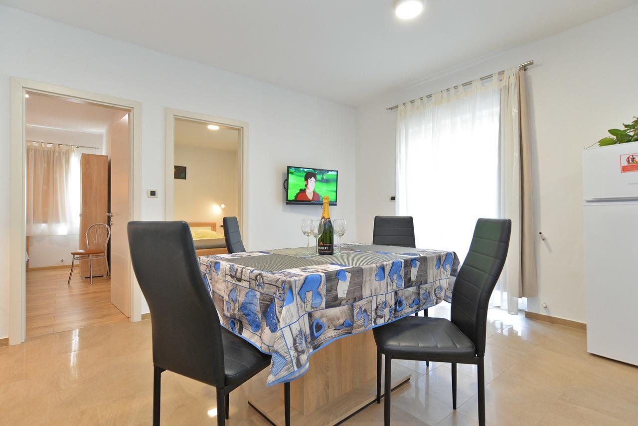 Apartments Elizabeta 1701 Fazana Ngoại thất bức ảnh